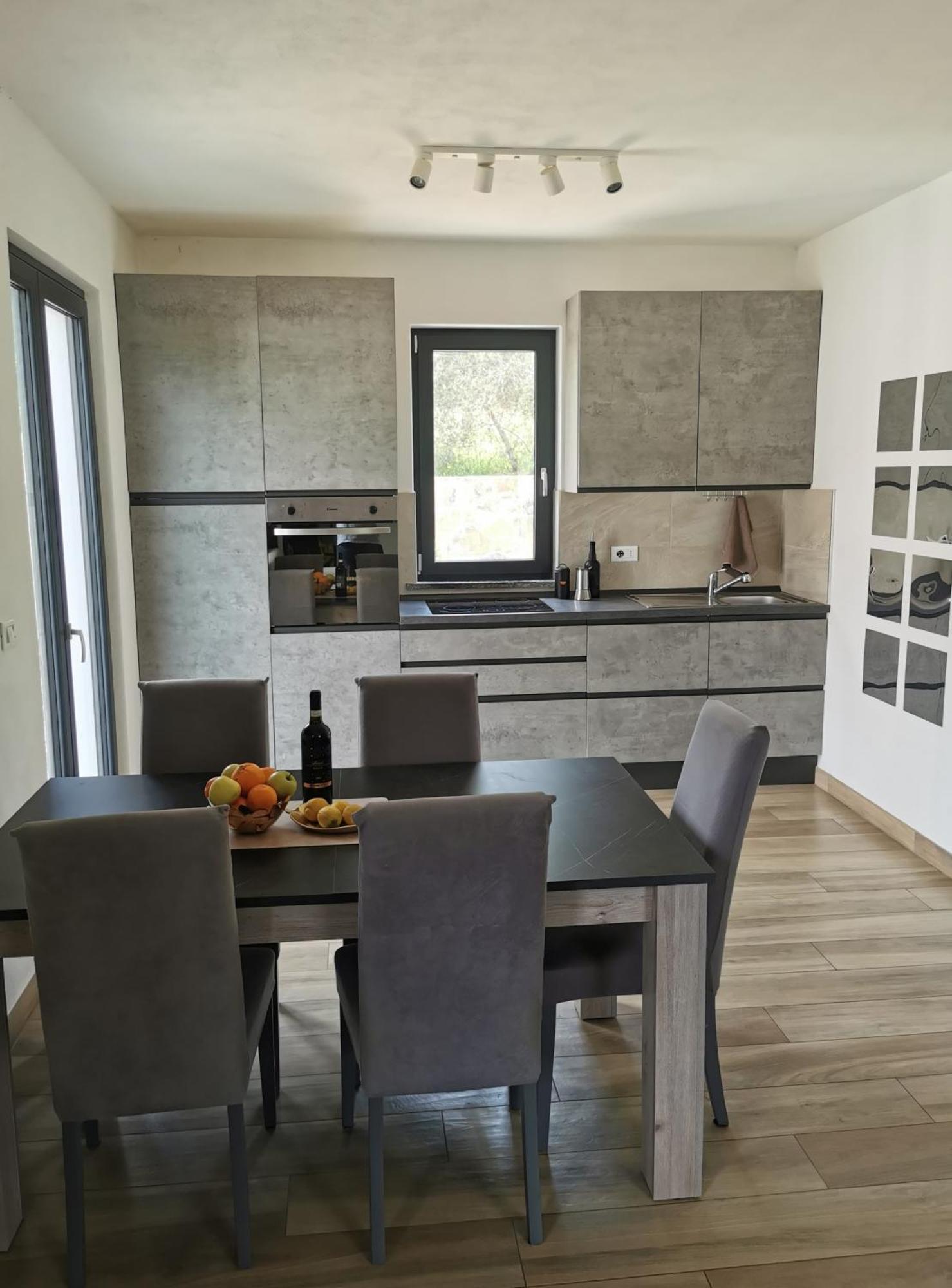 Casa Marta 11 Villa การ์เลนดา ภายนอก รูปภาพ